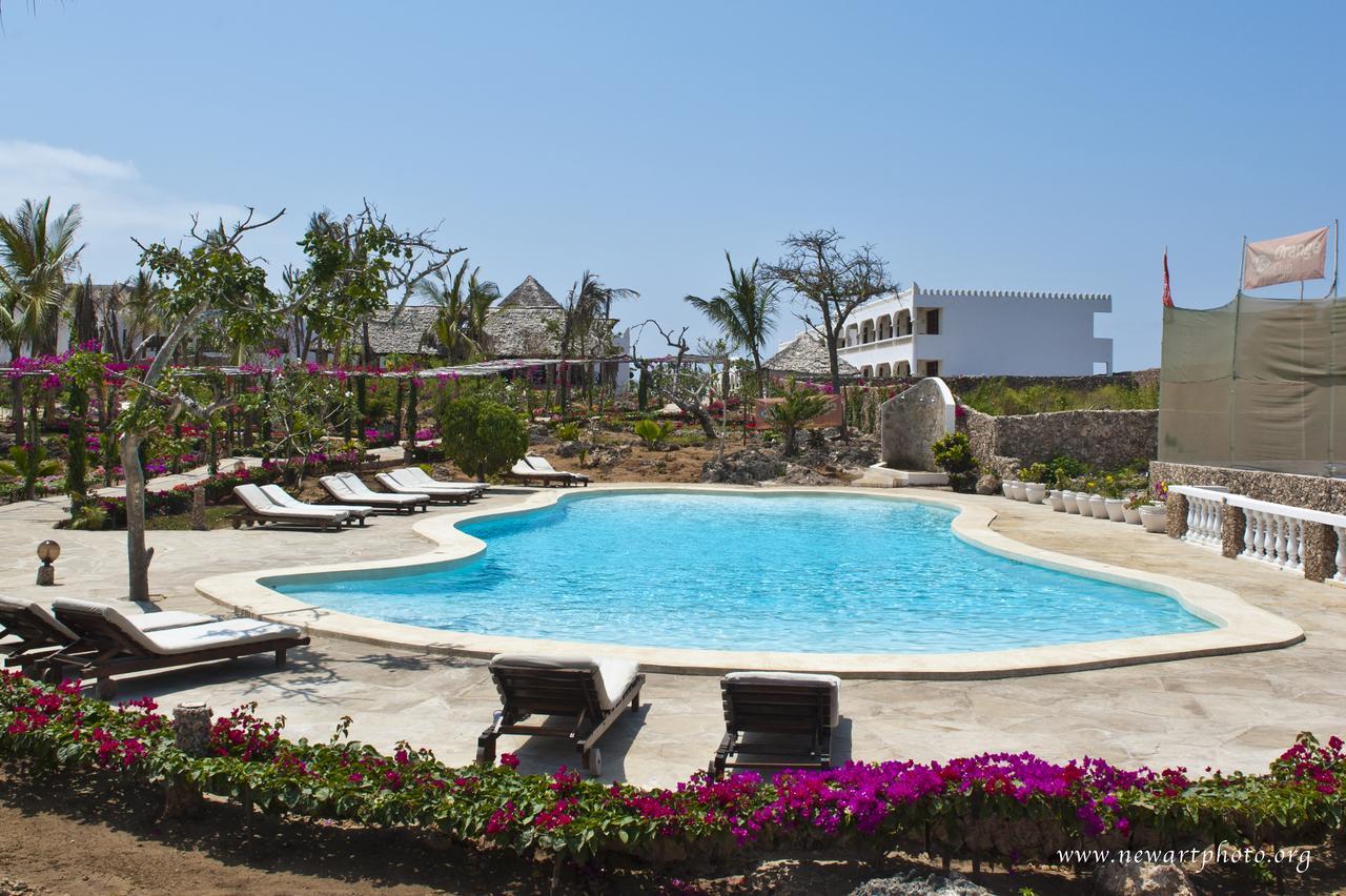 Jumbo Watamu Hotel ภายนอก รูปภาพ