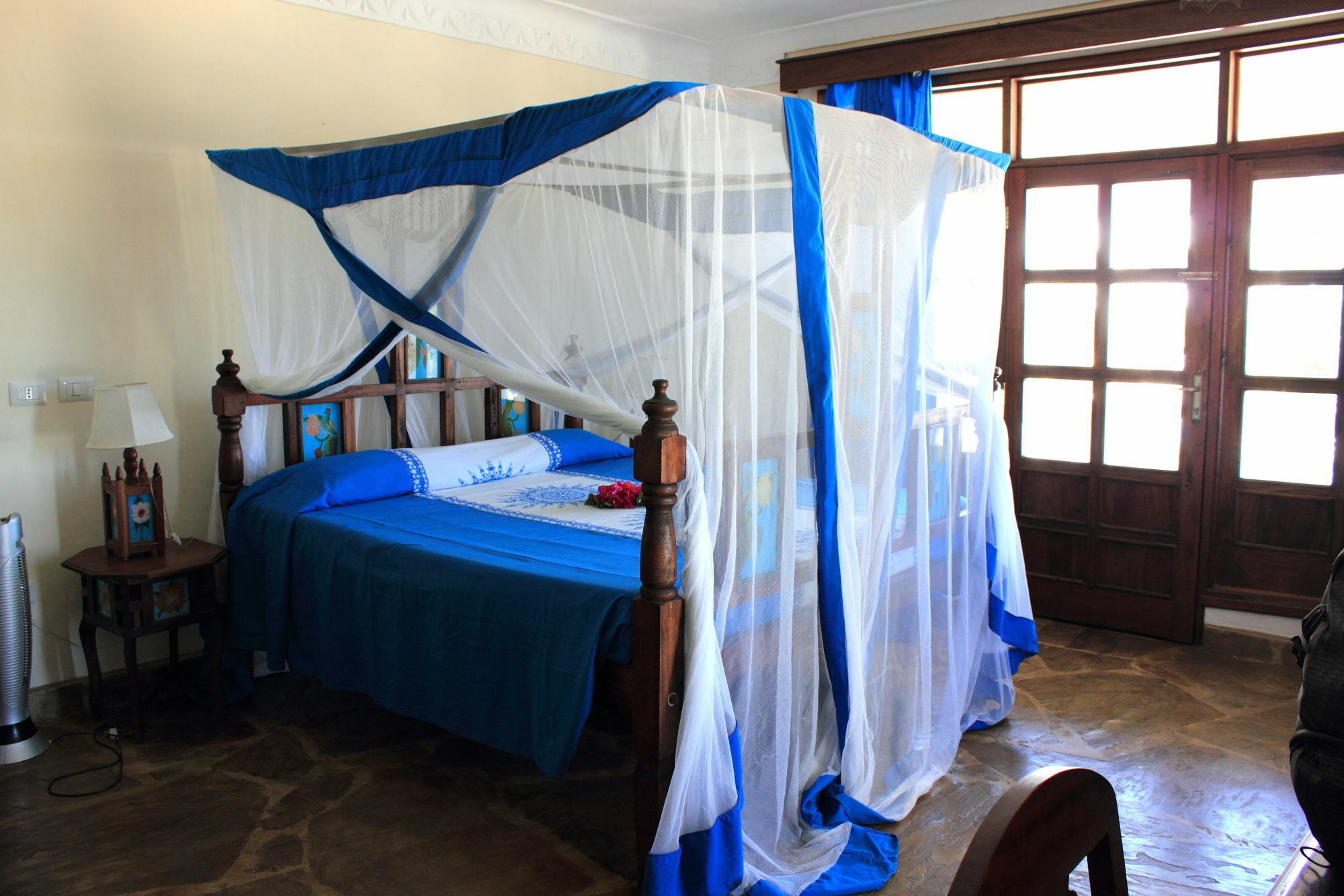 Jumbo Watamu Hotel ภายนอก รูปภาพ