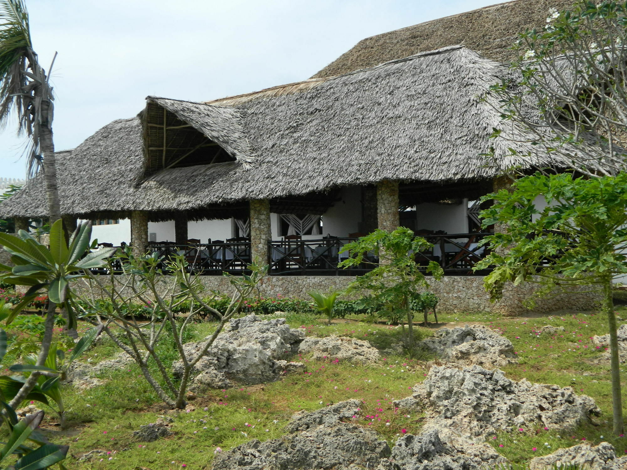 Jumbo Watamu Hotel ภายนอก รูปภาพ