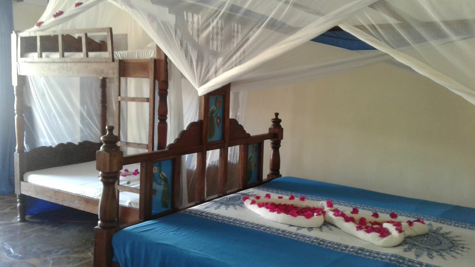 Jumbo Watamu Hotel ภายนอก รูปภาพ